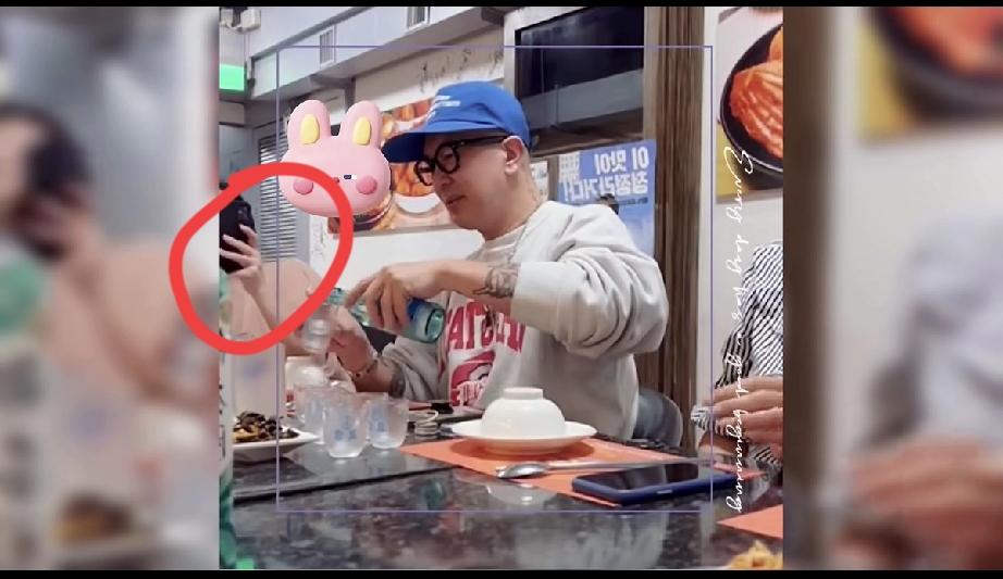 大S逝世一周年，纪录片播放完成后，具俊晔也像完成了一件心事，笑容满面的与朋友聚餐