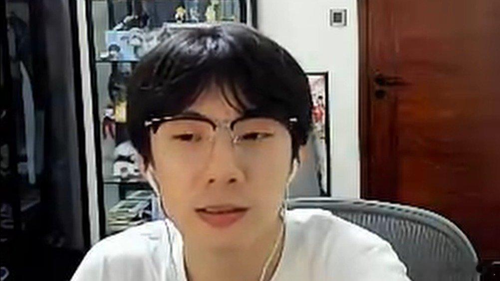 Theshy很有可能名人堂！宝蓝：没有人比Theshy更符合名人这个标准宝蓝直播