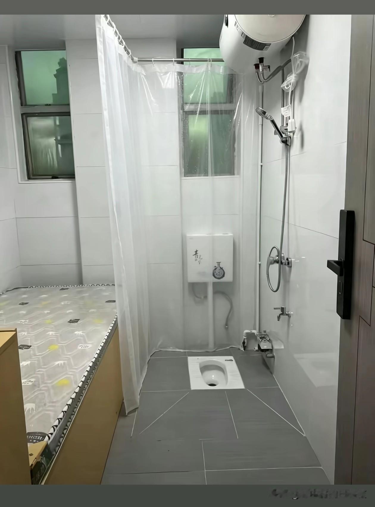 拉完屎都没地方透气[捂脸哭][捂脸哭][捂脸哭]