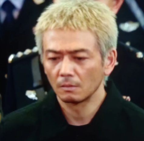 《以法之名》洪亮输了，输的一塌糊涂。随着检查组被解散，郑雅萍，洪亮难过的没办
