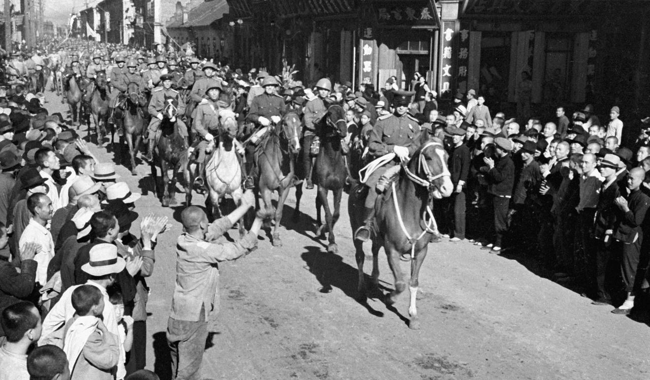 1945年8月苏军进入哈尔滨