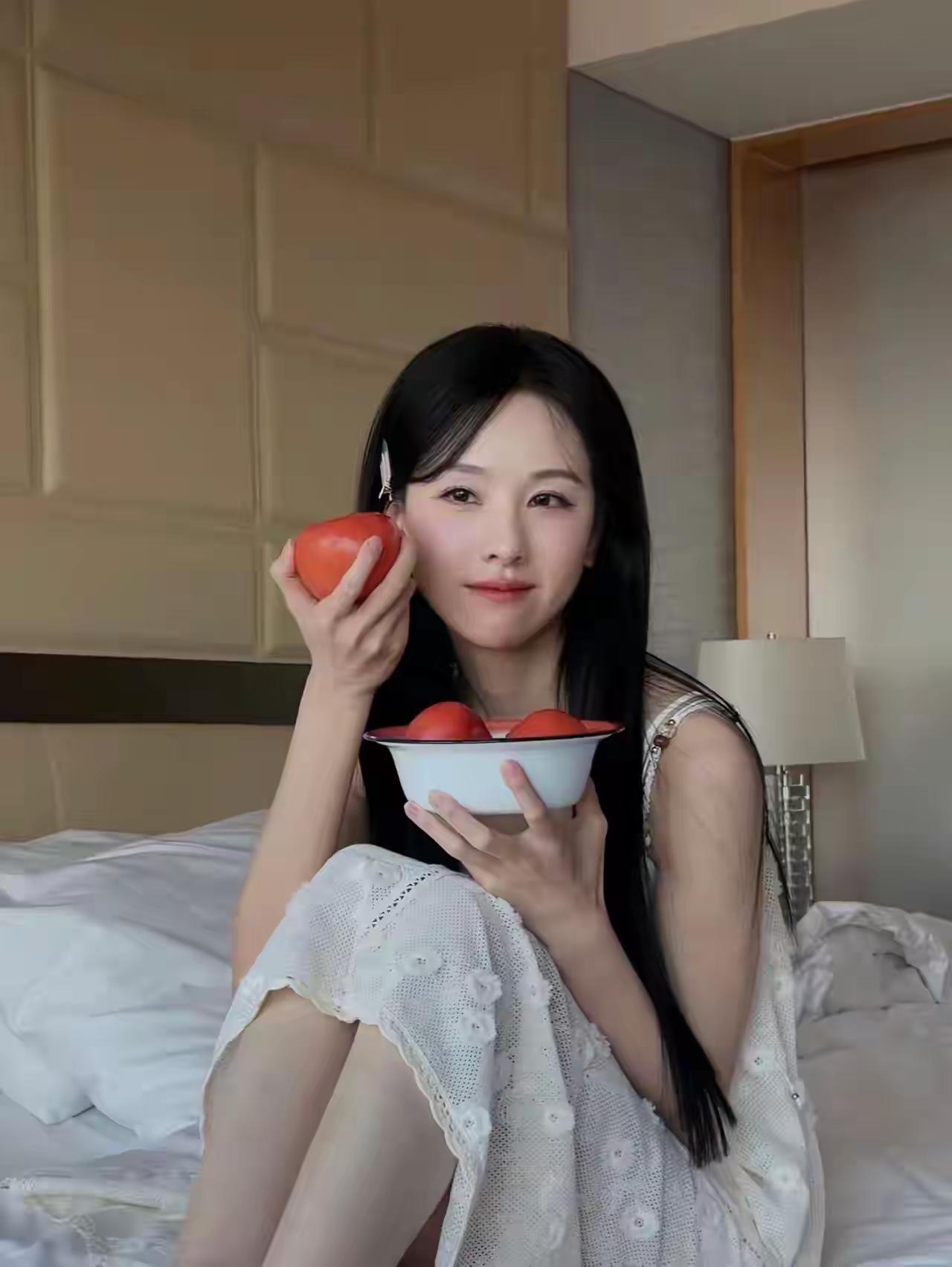 陈都灵[比心]这组美图，好就好在——男友视角[爱心]满足了我们…不切实际