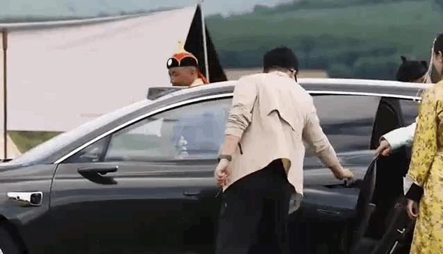 鸿蒙智行首款旅行车享界S9T悄然完成了