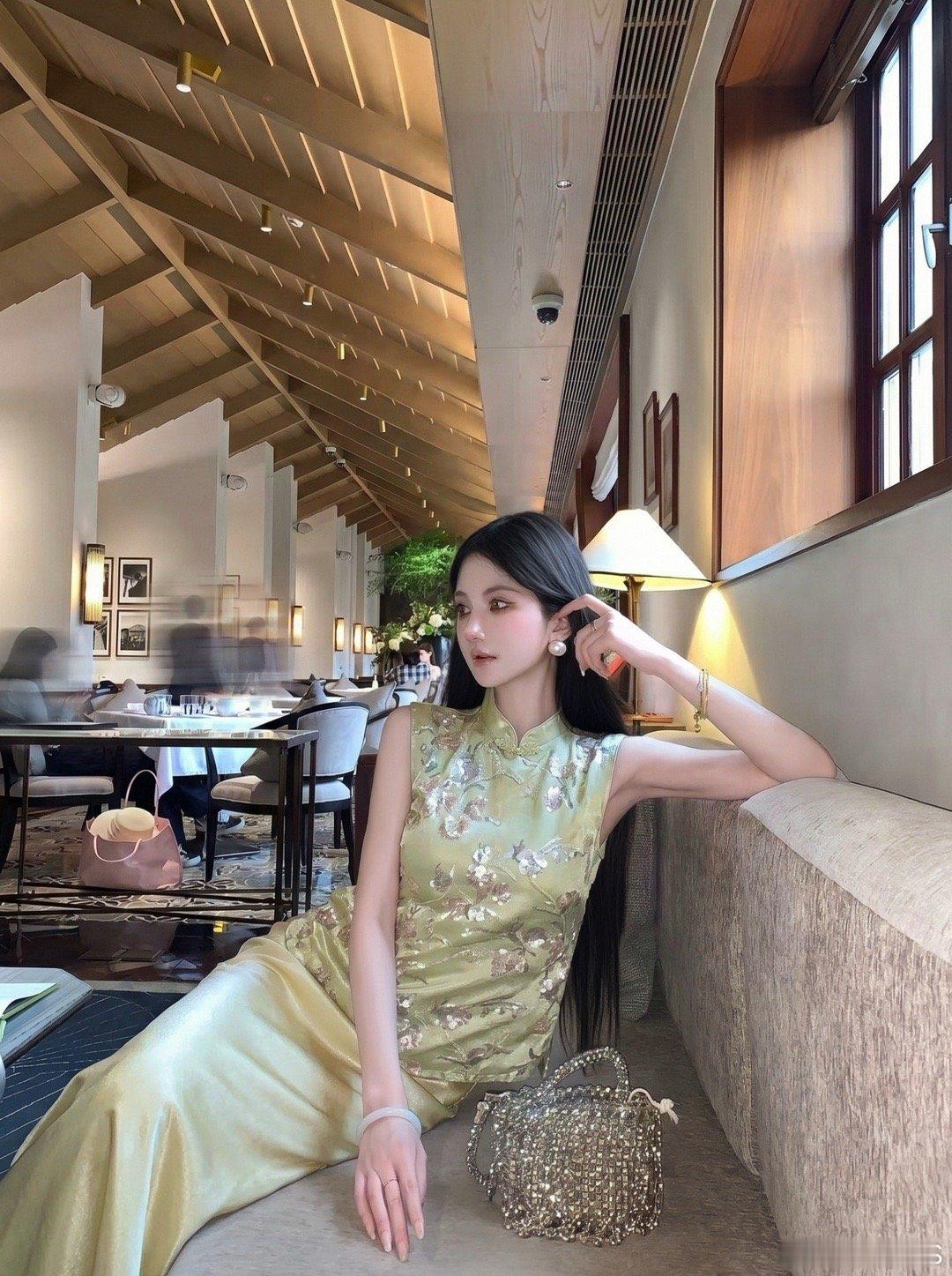 𝑴𝑶𝑺𝑺𝟔.𝟏𝟖/𝟐𝟎:𝟎𝟎𝒑𝒎【玉釉青枝】💚🌱