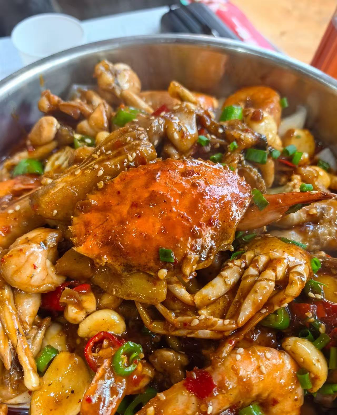 吃在武汉，这家特色楚菜大排档，真的巨巨巨下饭！