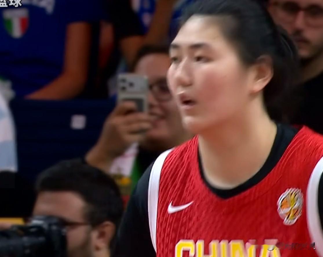中国女篮今天71:51大胜意大利，今天的进攻有哪些亮点？中国女篮今天大胜意