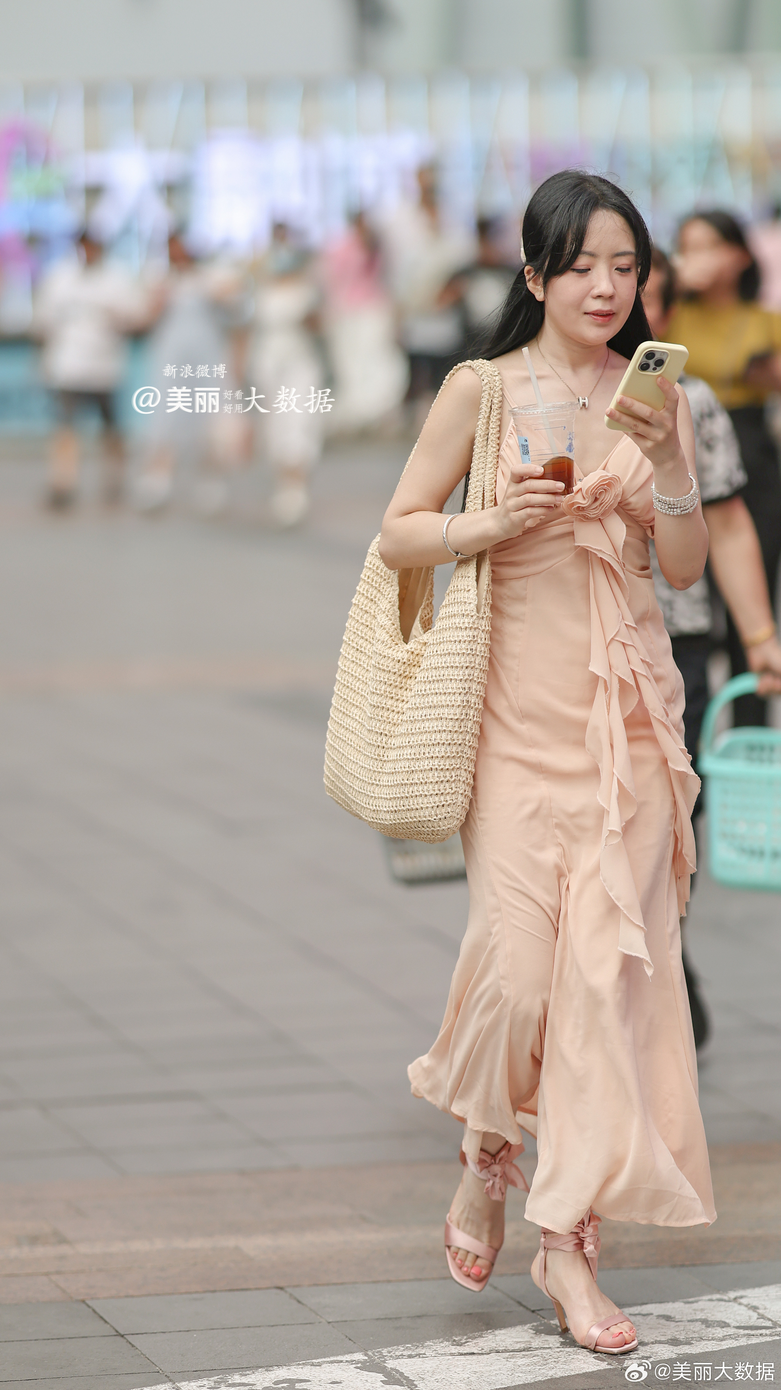 精心打扮。粉色系​​​