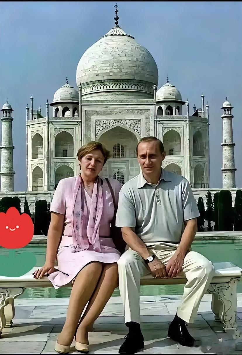 得到一个重磅消息是，普京恋爱了，另一个更重磅的消息是，他的恋爱对象……