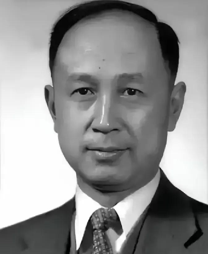 晚年，钱学森整天躺着，不爱说话，也不理人，家人以为他得了老年痴呆，谁知当医生问他