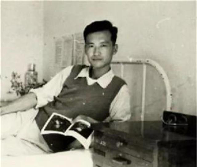 1947年，国民党军少校被俘虏解放军正要把他送到改造所时，他却说“我要见首长，告