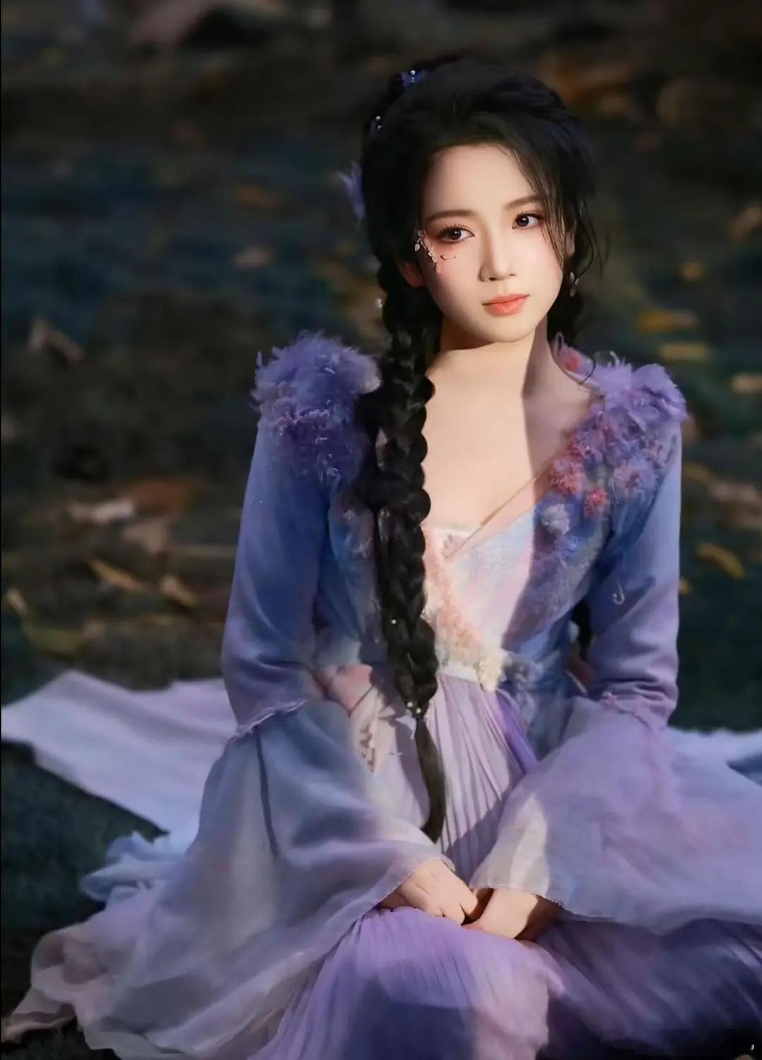 是资源倾斜还是另有隐情？张萌为何不捧娃娃