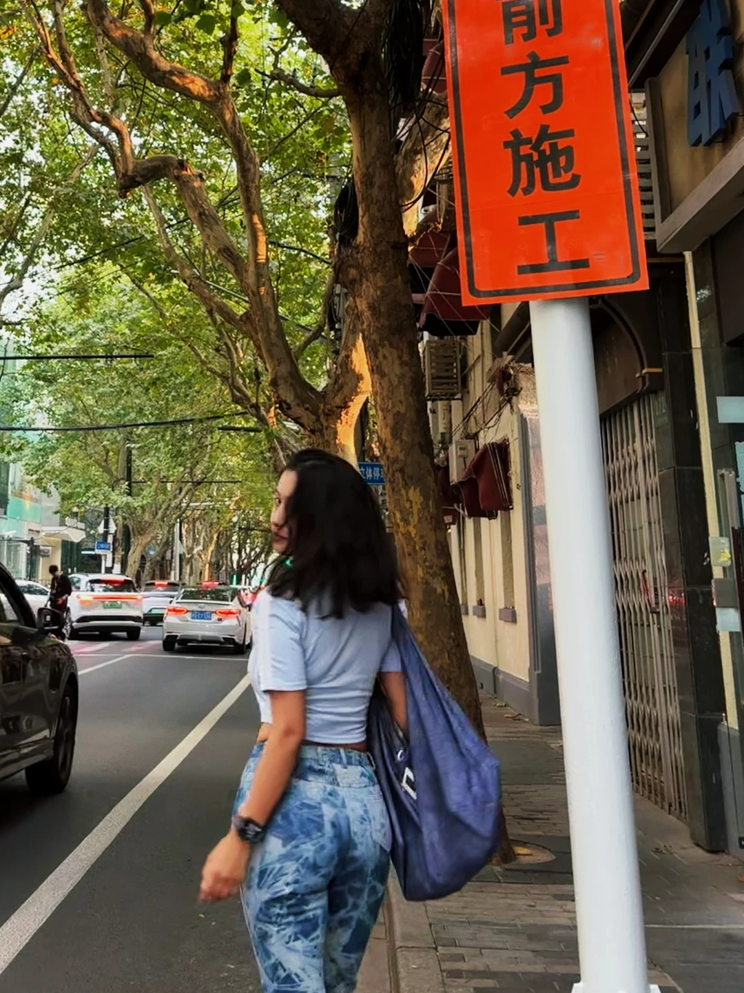 #上海citywalk#小麦色##街拍