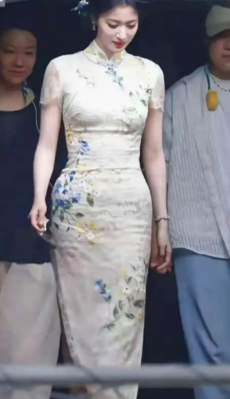 王楚然这身材，是个男人都心动的感觉。