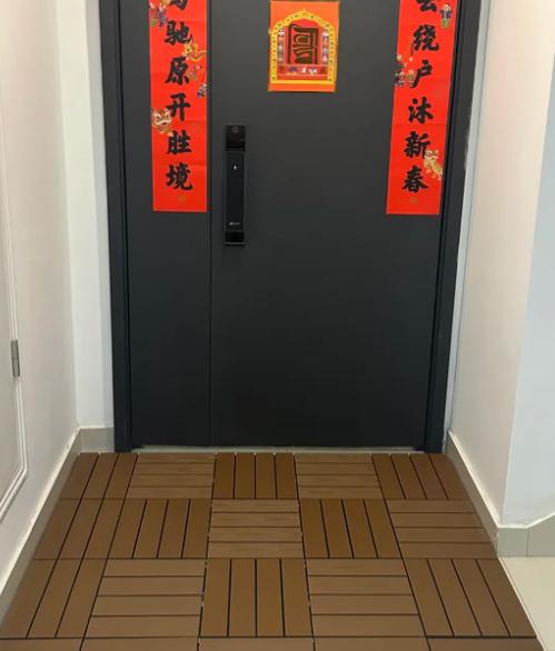 堵邻居门口哭了两天，才知道几十块钱的门垫差点毁了我整个家！先说下我闺蜜，上个月