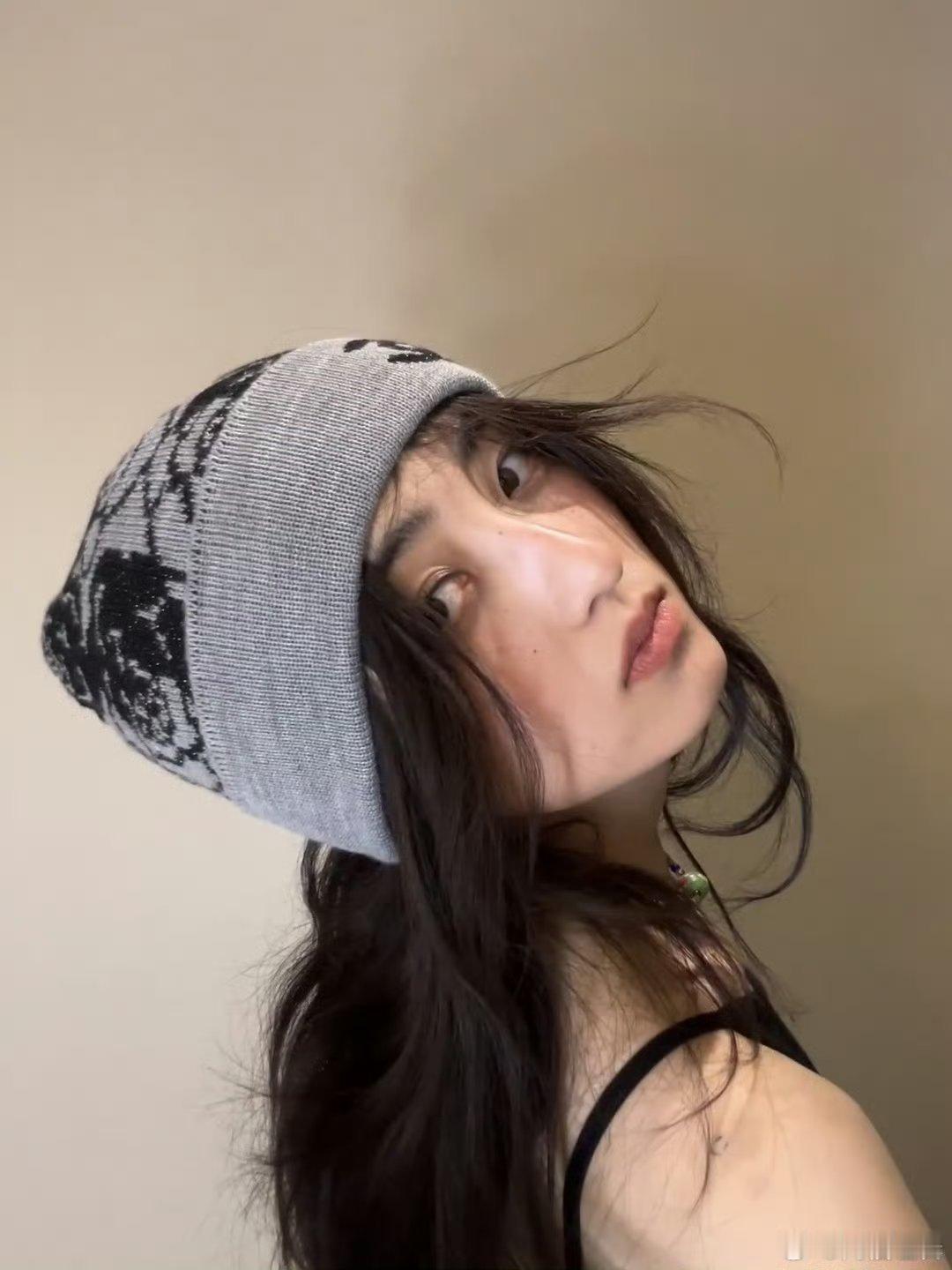 张子枫纹身喜欢现在的张子枫