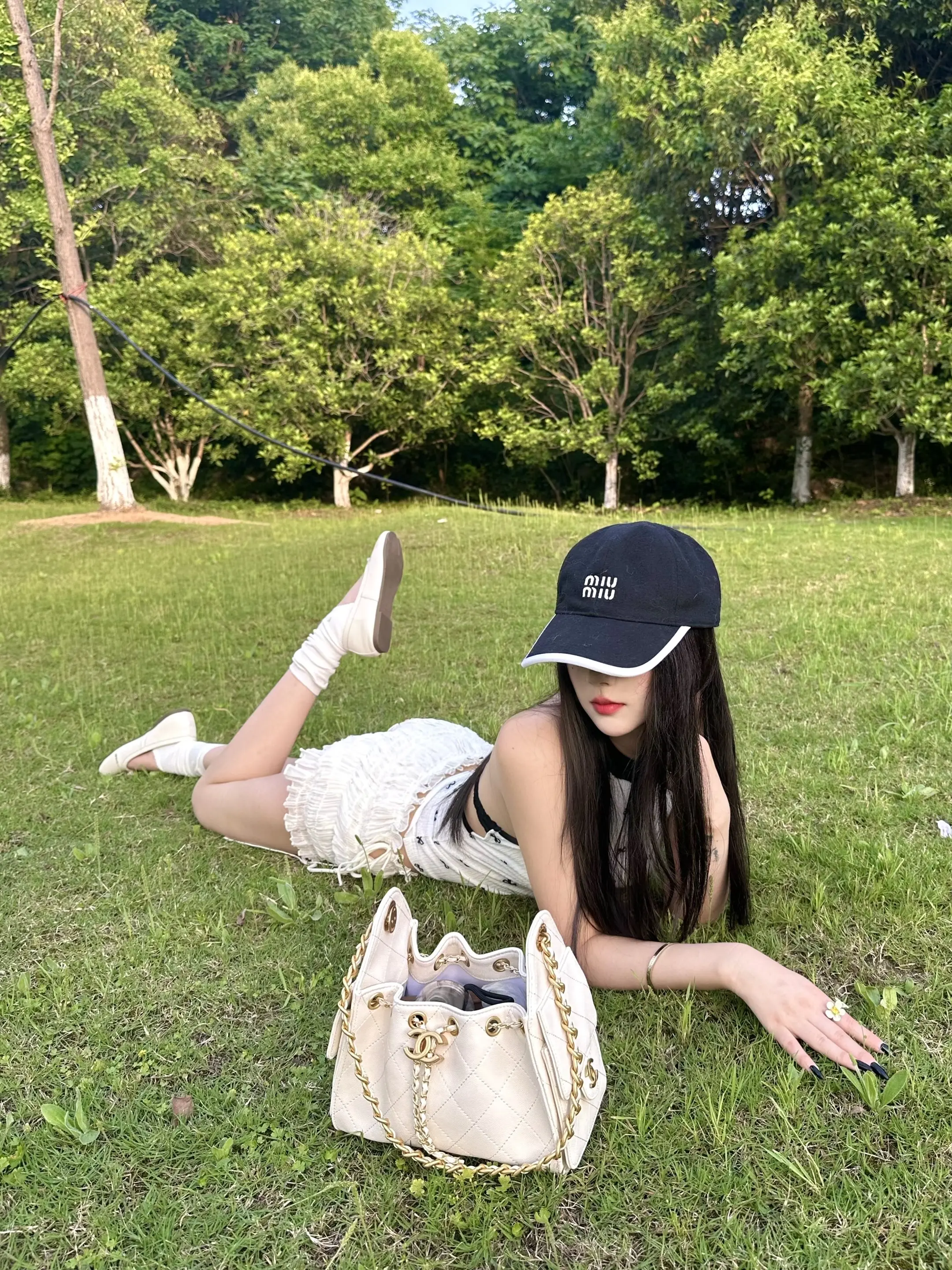 人会在绿意中长出生命力。