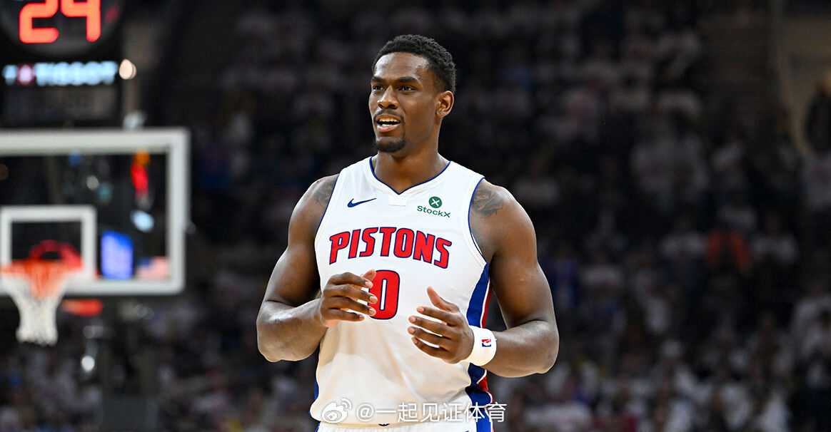 北京时间8月26日，据NBA记者JakeFischer报道，杰伦-杜伦预计将与