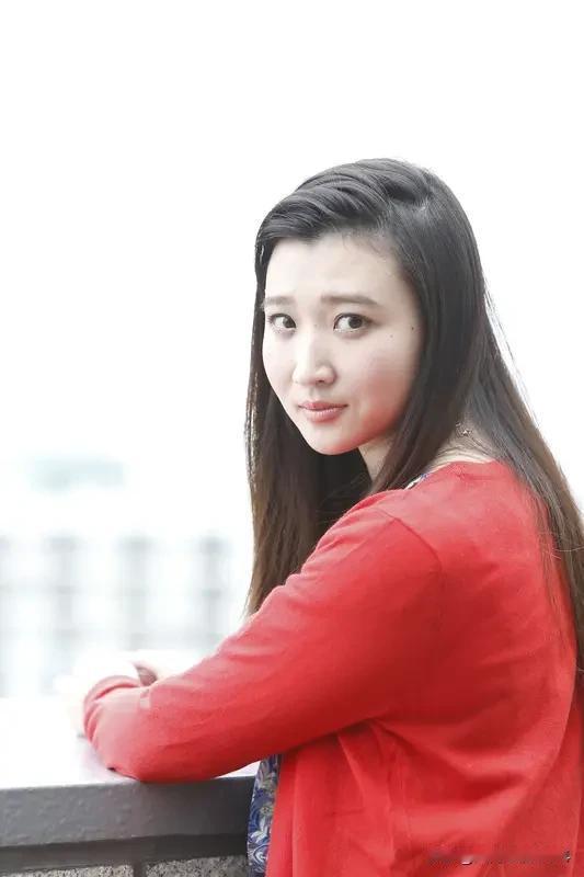 贺文萍：高市早苗被迫出面“踩刹车”中国反制立竿见影，高市早苗被迫出面“踩刹车”