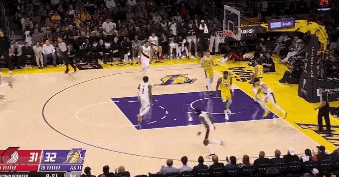 湖人记者AnthonyF.Irwin看不下去了：“如果克内克特从去年11月前