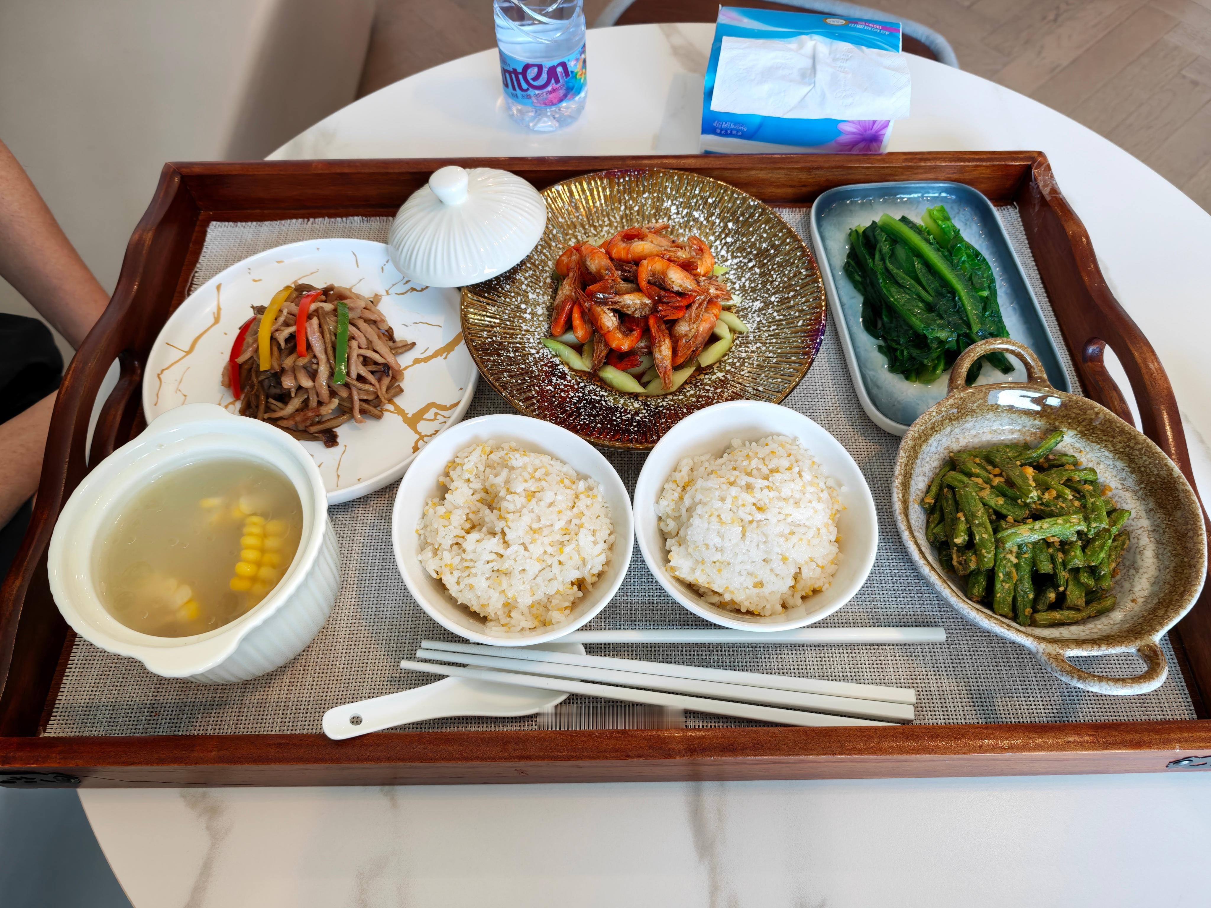 今天的午饭比较清淡