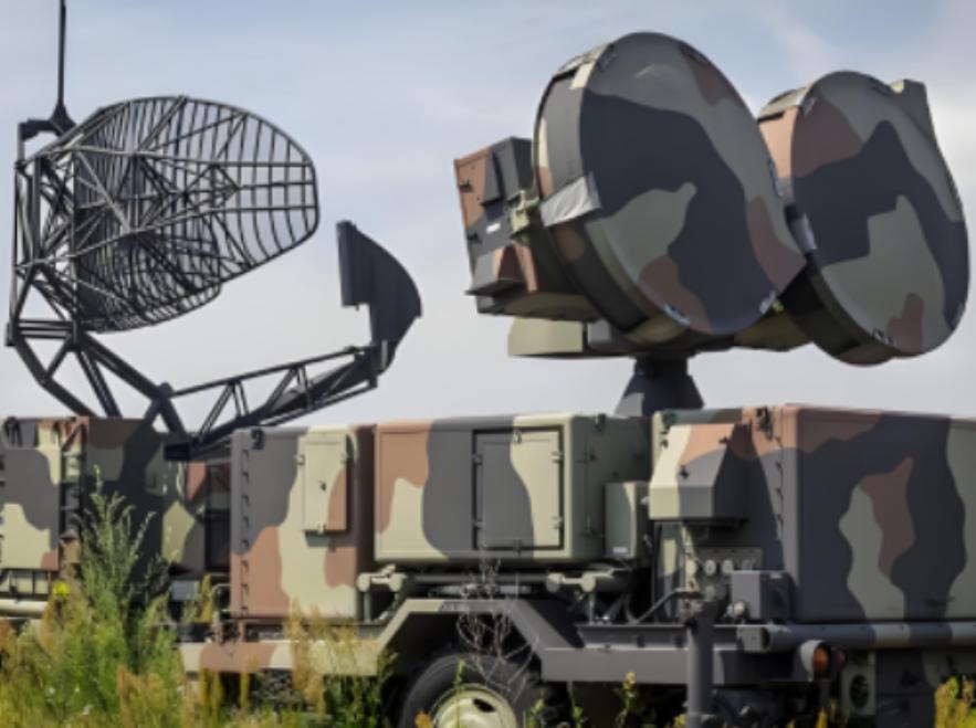 解放军南海亮剑！美军P-8A栽在“电磁游击队”手中，雷达屏幕成“瞎子”