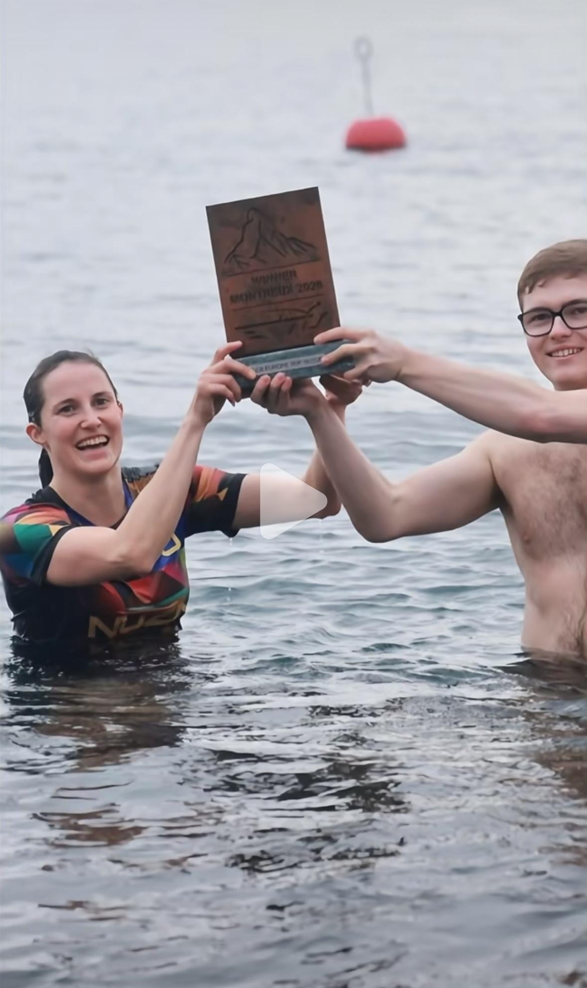 太奇葩！大勒布伦和温特获得欧洲16强冠军后跳到湖水里庆祝胜利✌️日内瓦湖也是氛