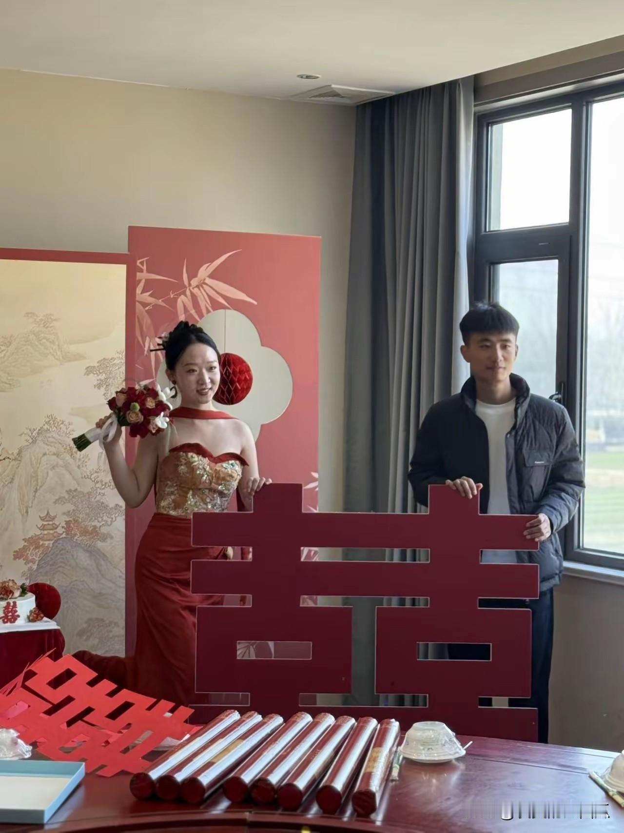 不懂就问，订婚以后可以合法住一起没？