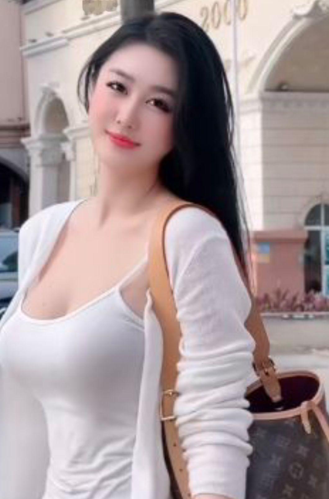 情人情人相处久了会有两种结局一种是激情过后慢慢退出彼此的世界最后变成最熟
