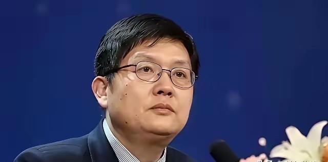 中方曾呼吁谨慎前往日本，然而复旦大学的冯玮却高调推荐中国学生去日本，并把这种与中