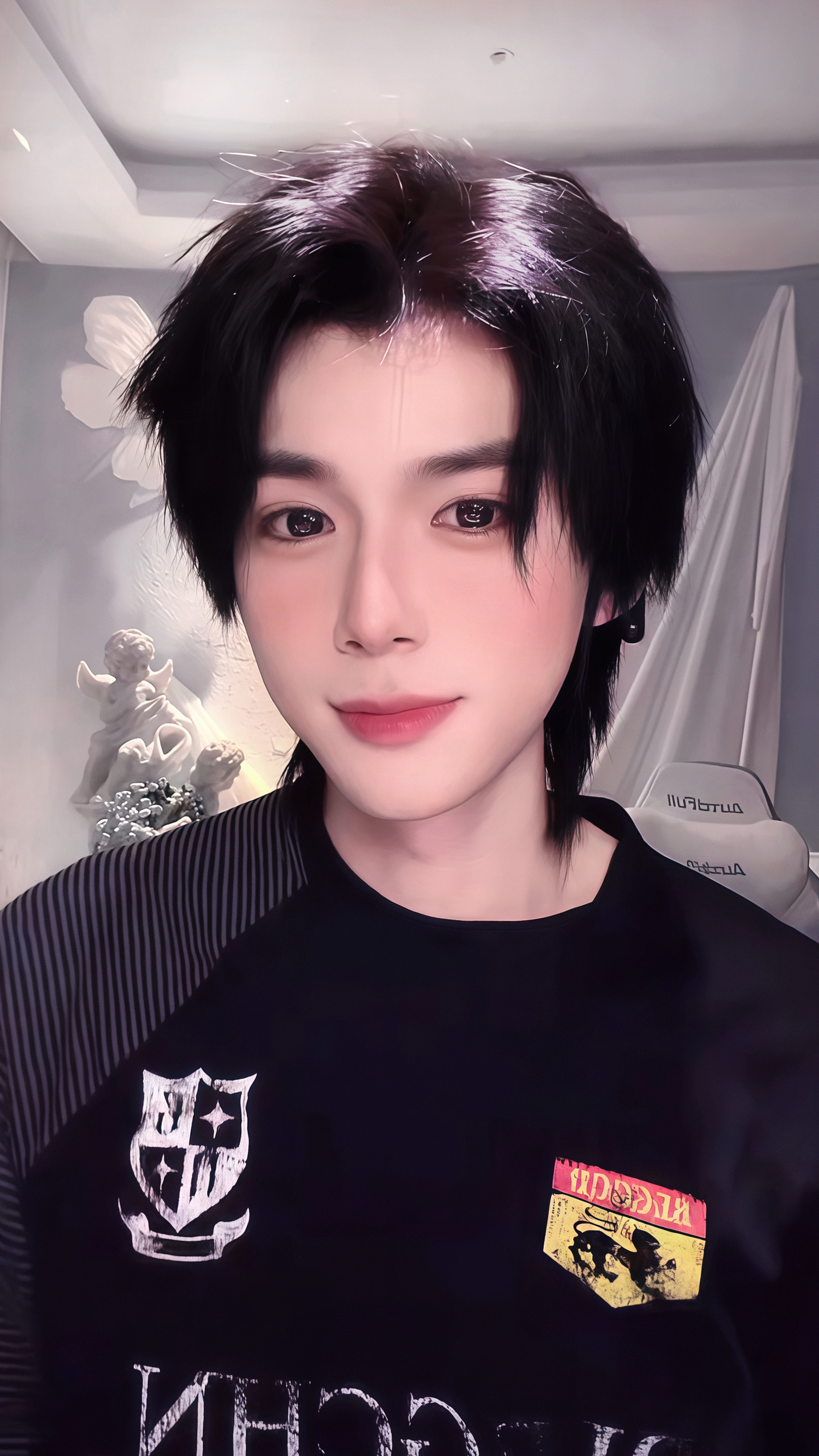 何秋亊🍂hqs何秋亊hqs向全世界安利何秋亊🍂1.该用户比天使坏比恶魔好2