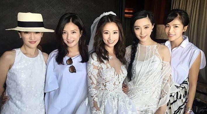 很多人非常奇怪，林心如在内地被很多人到处贬低，说周杰就是因为林心如才退圈的，按理