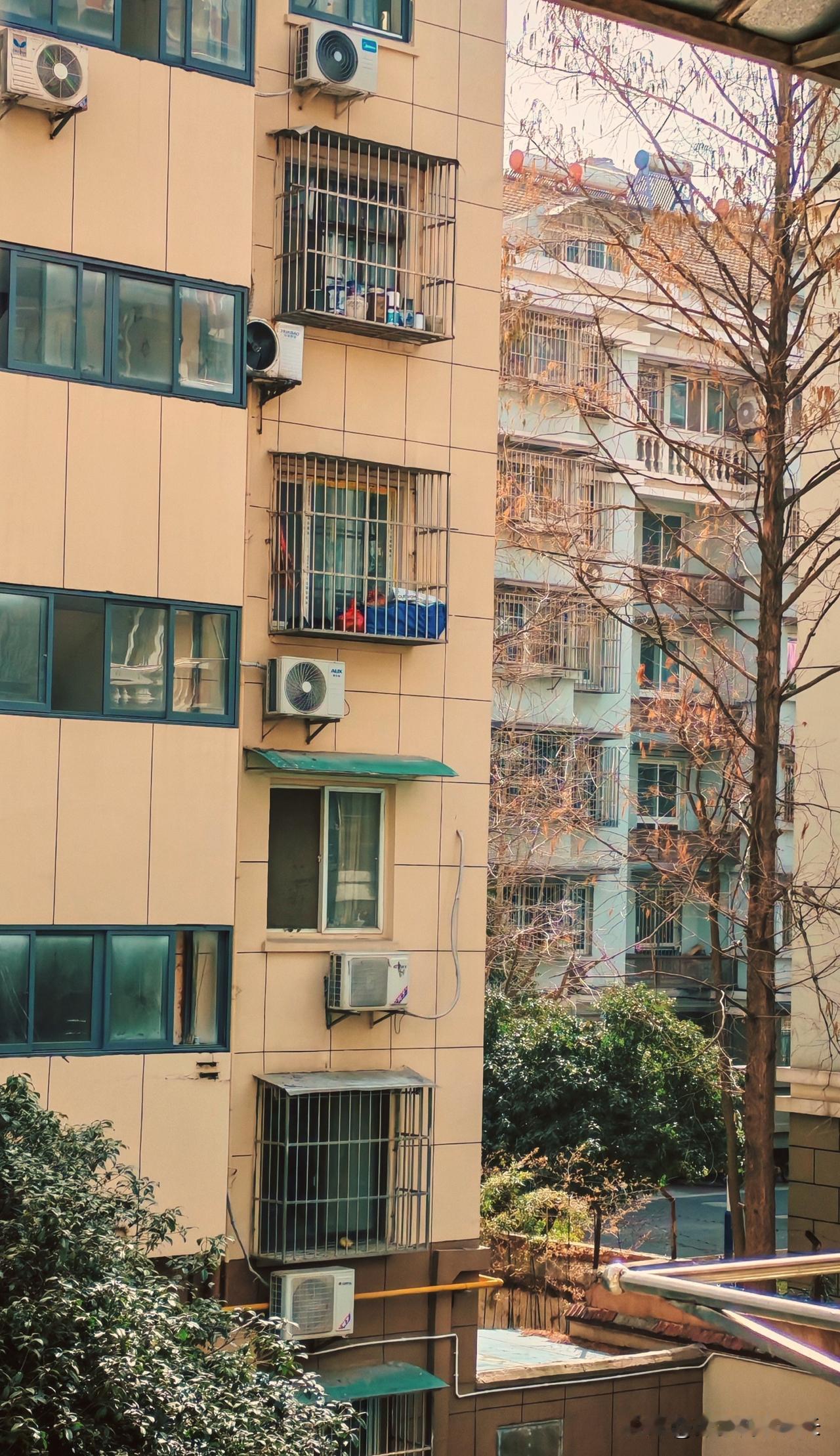 你以为退休就是游山玩水？错了！真正退了休才知道，很多人的下半场，根本由不得自己