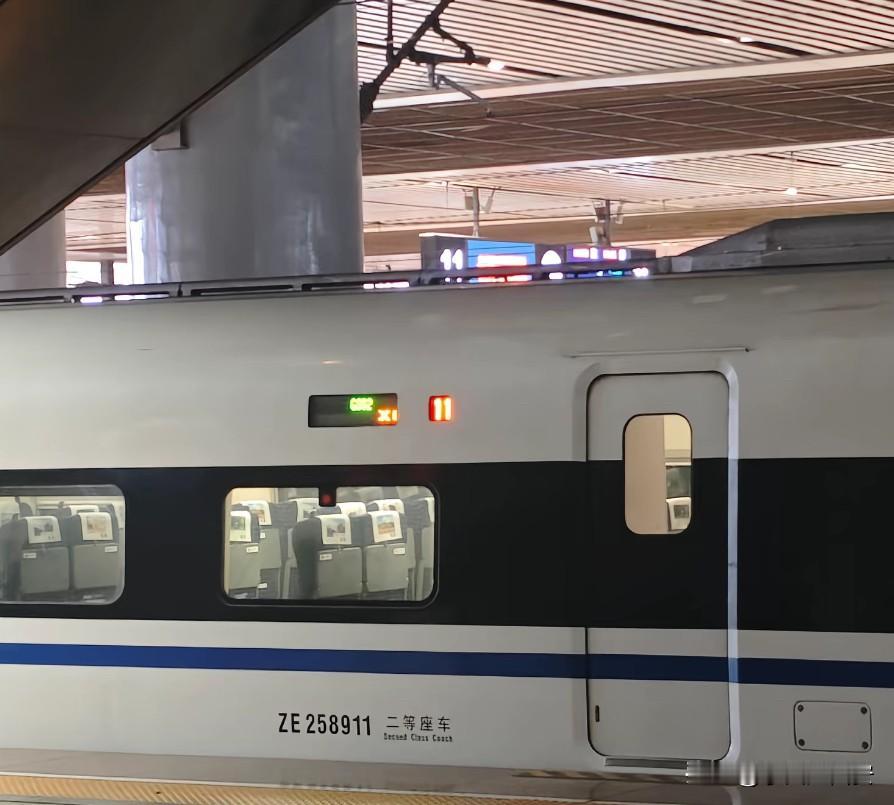 西安北到上海虹桥的标杆高铁G362次列车G362次列车每天上午8时51分由