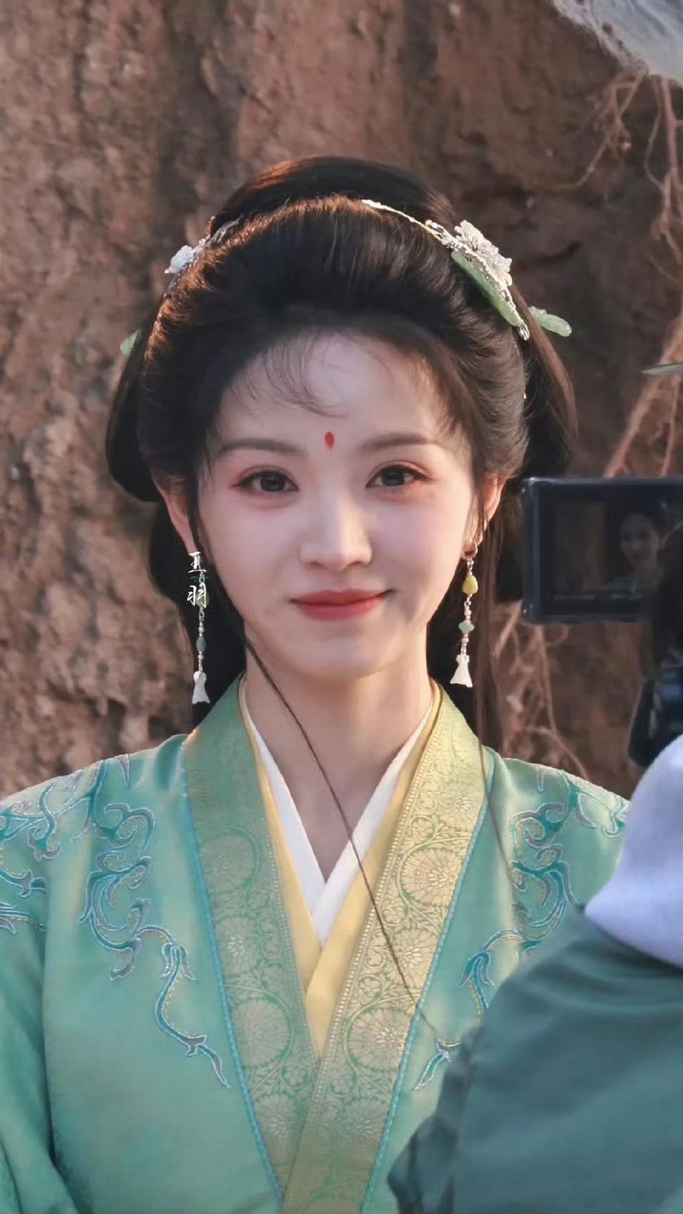 横店95生古偶盘点！哪部能爆我先押了✨1️⃣《嫁金钗》：闫桉+田曦薇组合太让人期