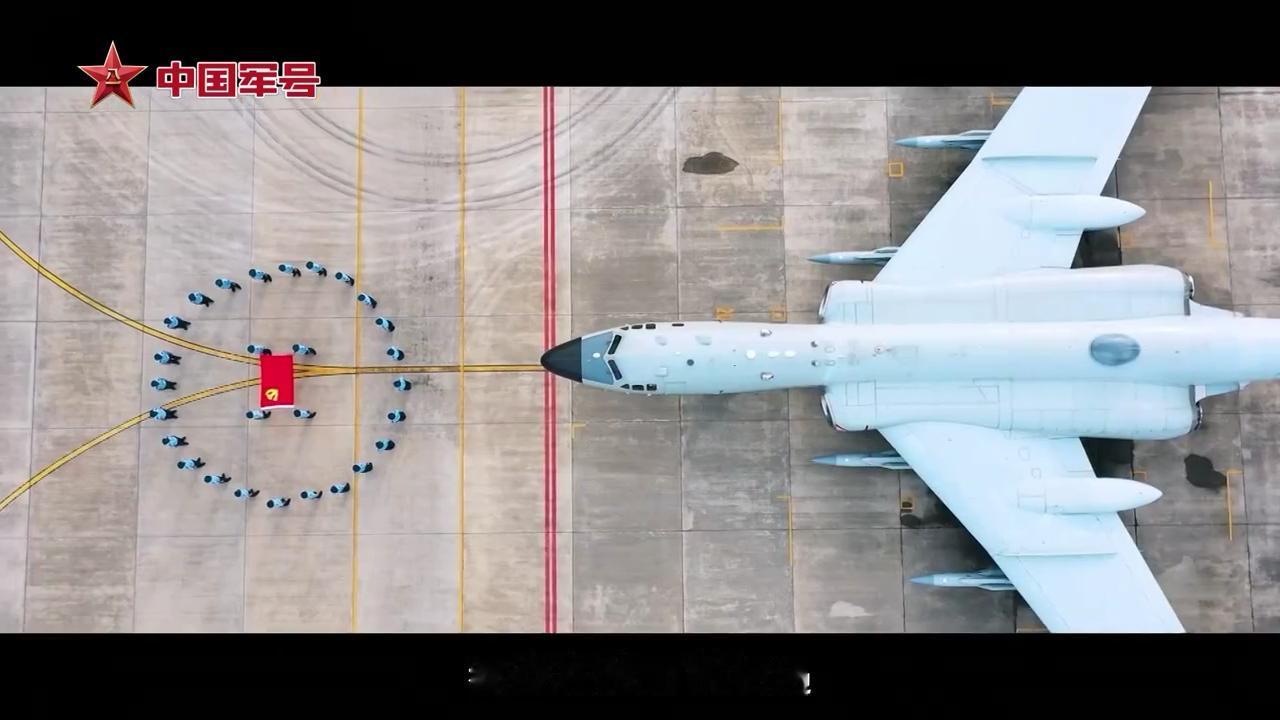 轰六K和轰六J的两种典型反舰任务挂载方案，都是采用超音速武器，分别是掠海飞行、四