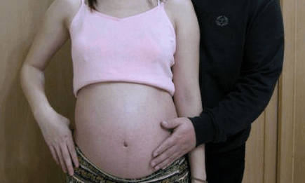 进产房20分钟生下男孩 老公大怒: 这么快, 生多了吧! 孕妇懵了