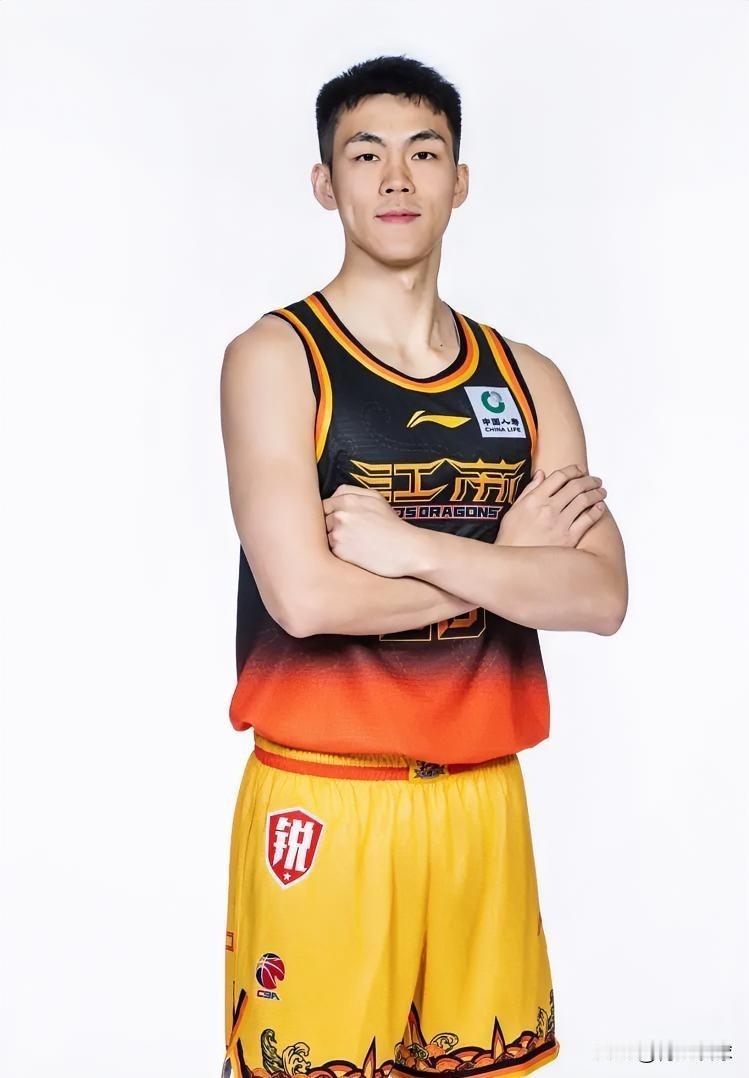 CBA常规赛5轮过后，得分榜前十本土球员是：01、庞峥麟场均22.8分