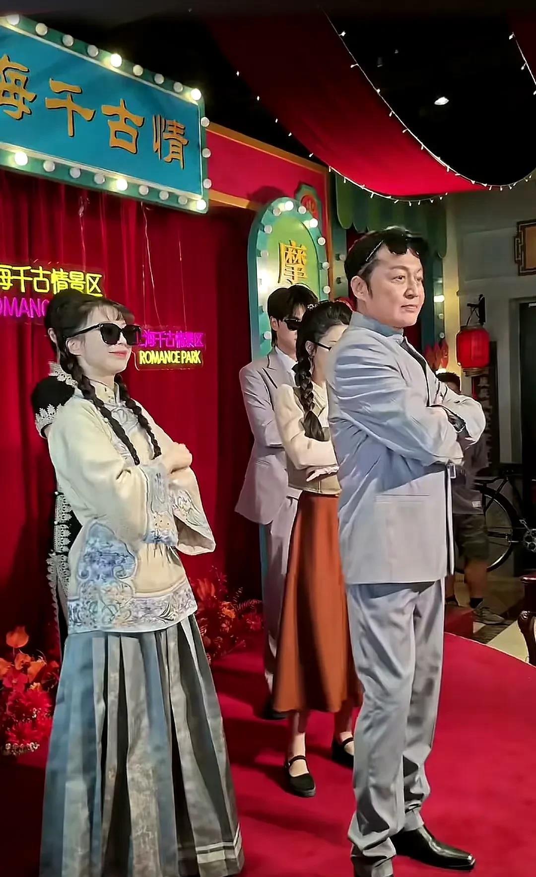 这位演员，多尔衮叫什么来着，六十多岁啦！也太拼了吧。