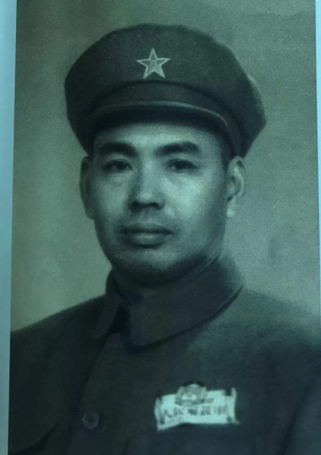 1945年9月，中央定调：向北发展、向南防御，全力抢占东北；山东主力6万+干部6
