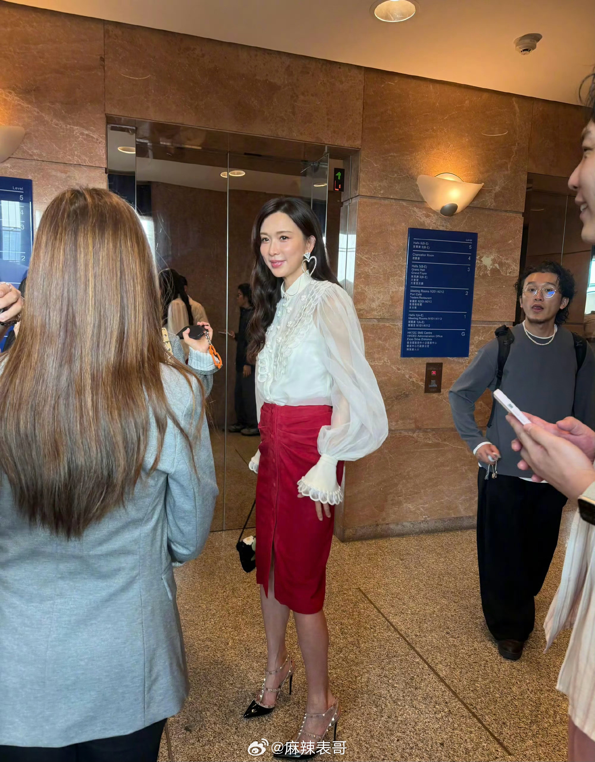 林志玲51岁了这状态，这体态，没得挑吧