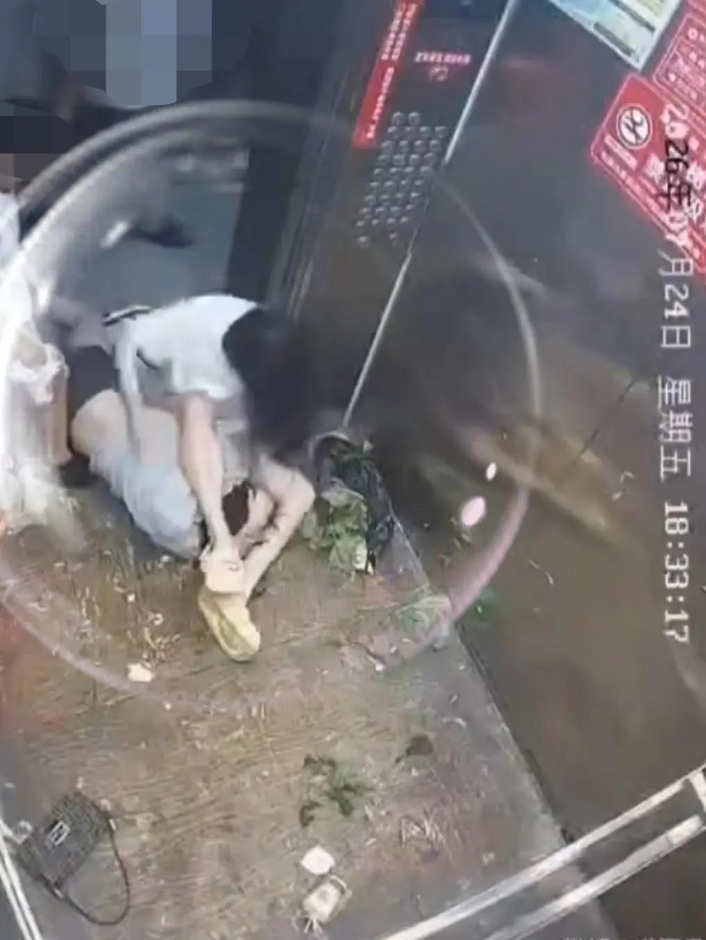不知道对方什么实力，还真不能狂，搞不好最后自己就是个全网的笑话，话说电梯真不能随