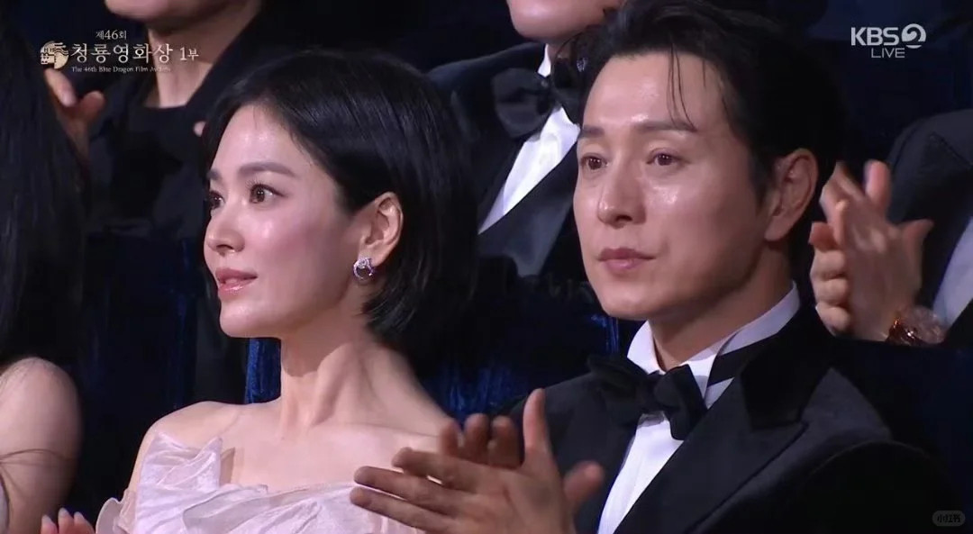 宋慧乔今晚在青龙奖的造型，好美！不过她没走红毯。