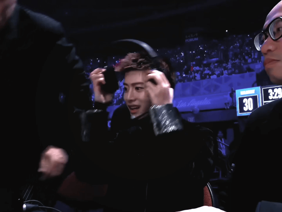 任嘉伦：谁来拯救我的头型哈哈哈哈哈哈哈哈