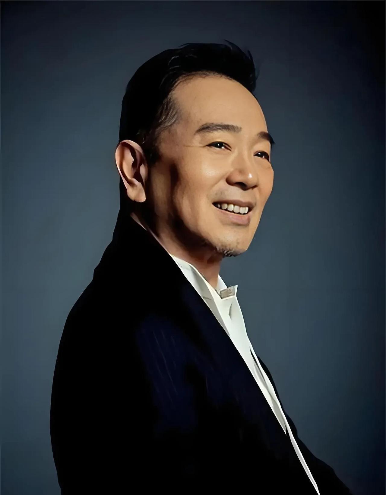 张晨光说：为什么我所有的钱和房产，通通都在我太太的名下？因为三十多年前，我卖了太