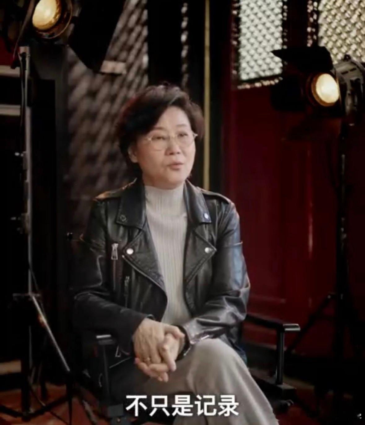 李少红导演分享手机拍摄技巧看完李少红导演的分享最大感触是，电影感普通人也可以轻松