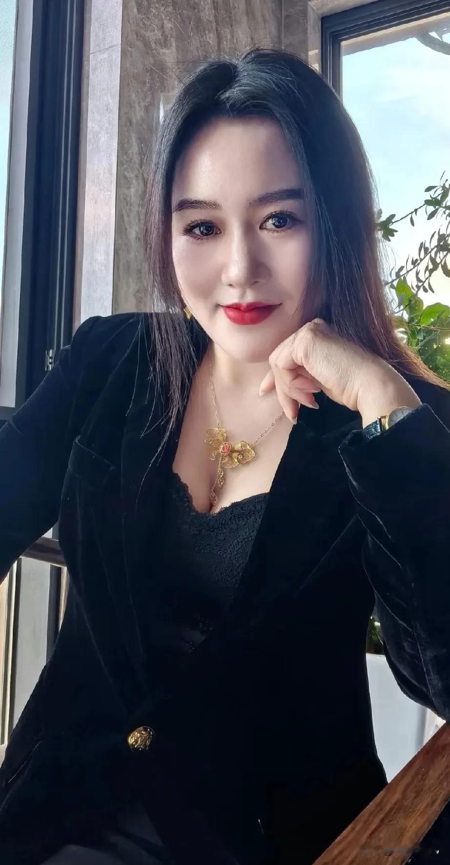 86年40岁一个大龄少女新的的一年没有太多的奢求愿接下来的日子每