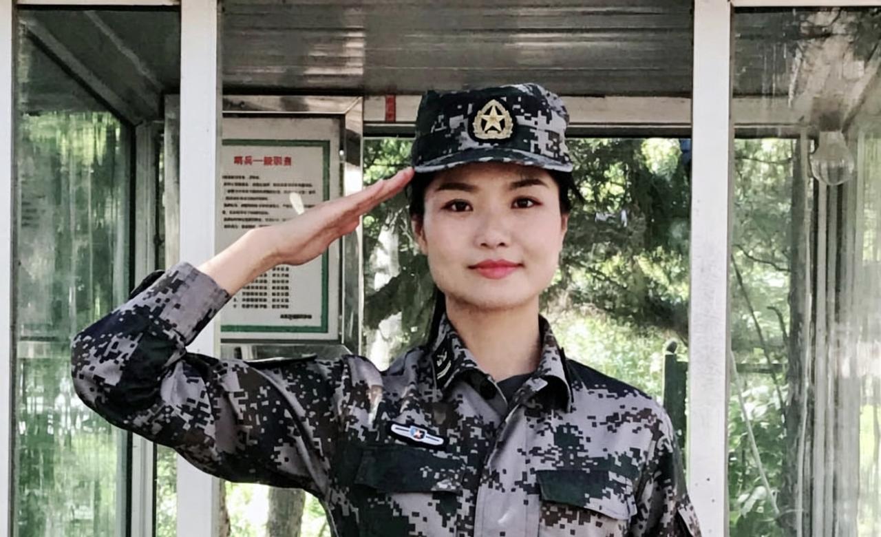 军旅芳华守初心平凡岗位绽荣光——记一级上士唐曼曼唐曼曼，女，汉族，200