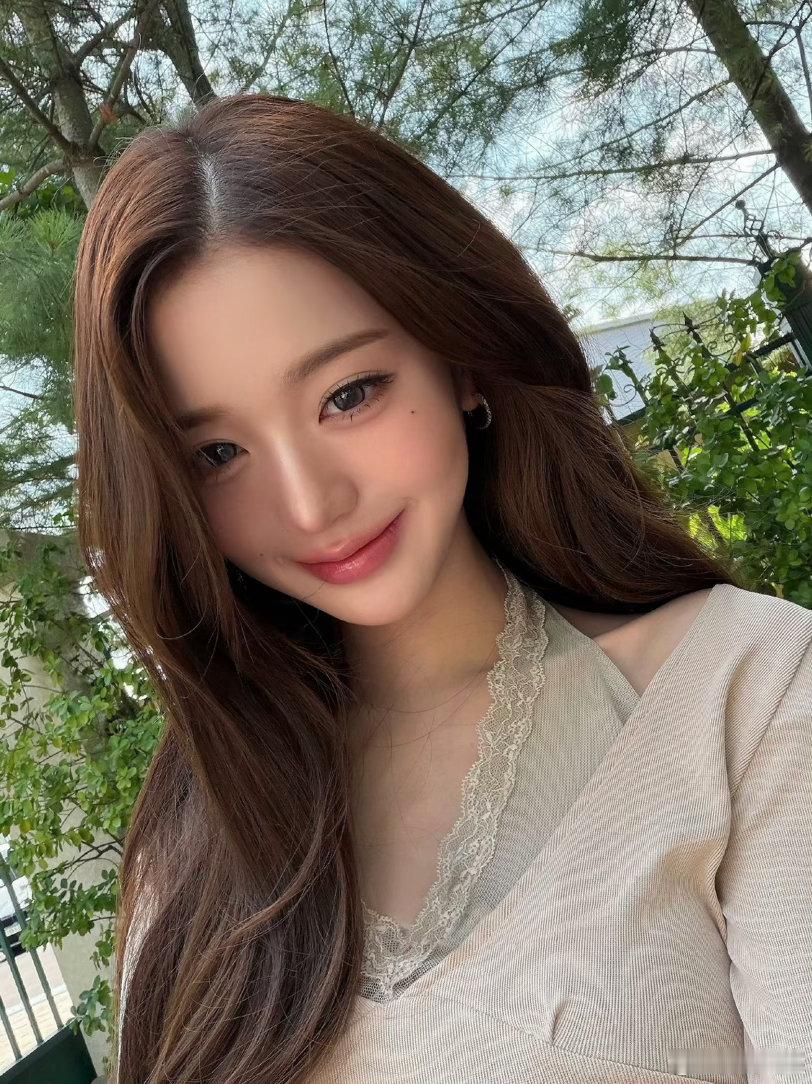 早期拍杂志的张元英不管早期还是现在都是最美五女一！