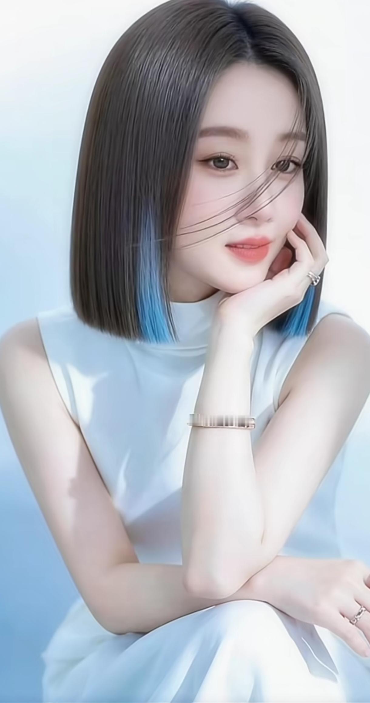 碧玉妆成一树高，万条垂下绿丝绦。治愈系少女写真怎么拍白裙花环写真白裙氛围感写
