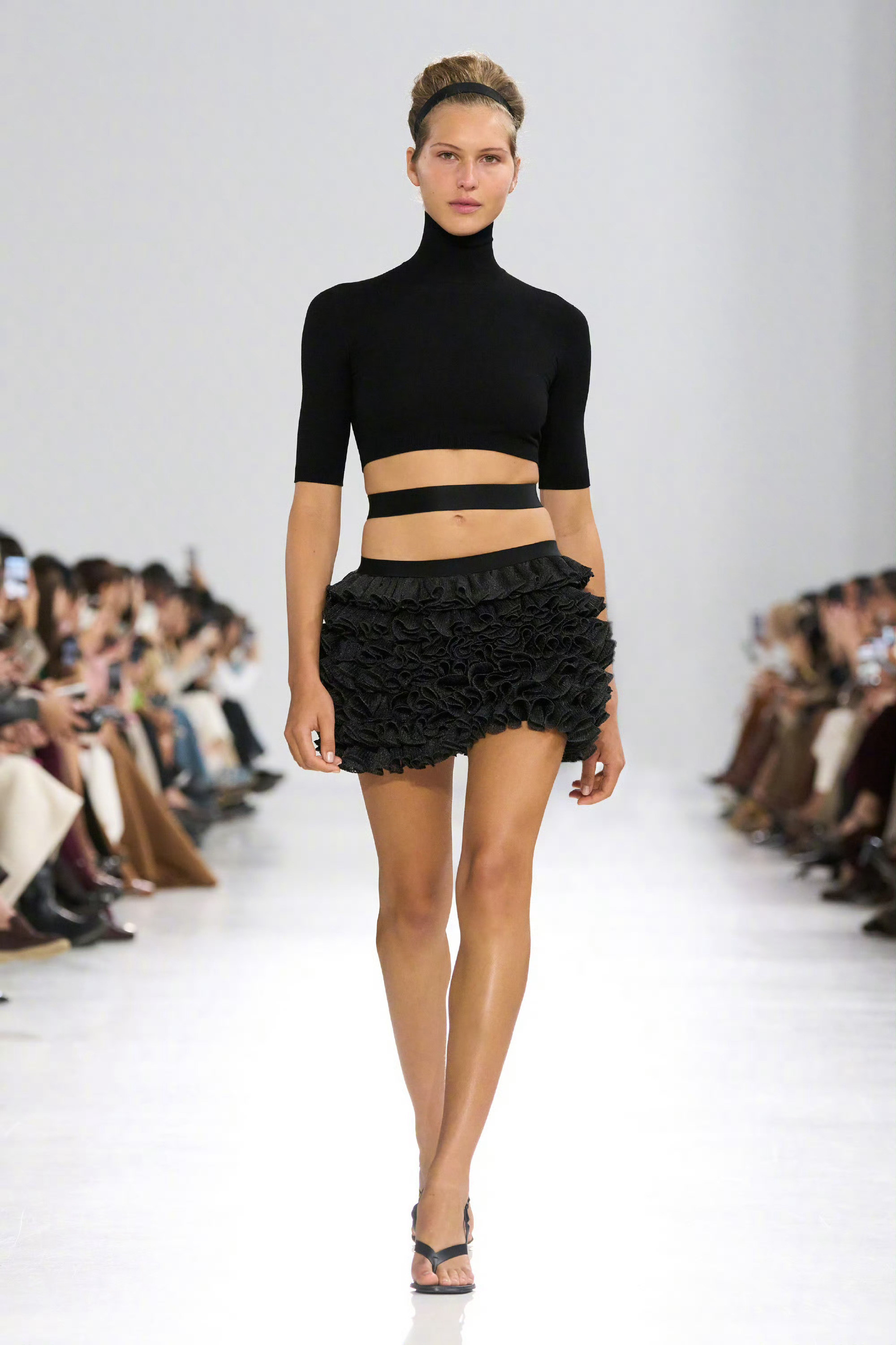 米兰时装周MaxMara2026春夏系列“洛可可新风”​​​